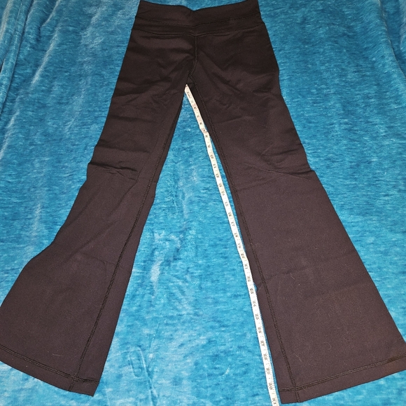 lululemon athletica Black Groove Pant Slim-R - Picture 8 of 8
